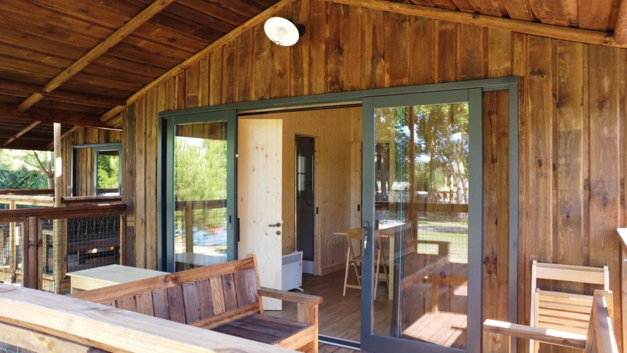 Camping Belle Riviere Chaniers Exterior foto